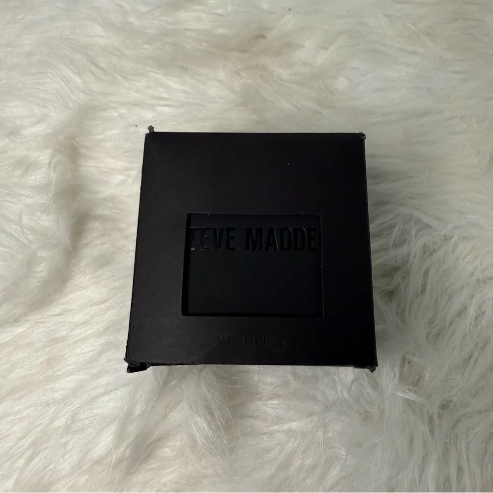Steve Madden Black Watch Accessories - Picture 5 of 5